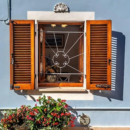 Casa Nel Borgo Marinaro Di Civitanova Civitanova Marche Exterior photo